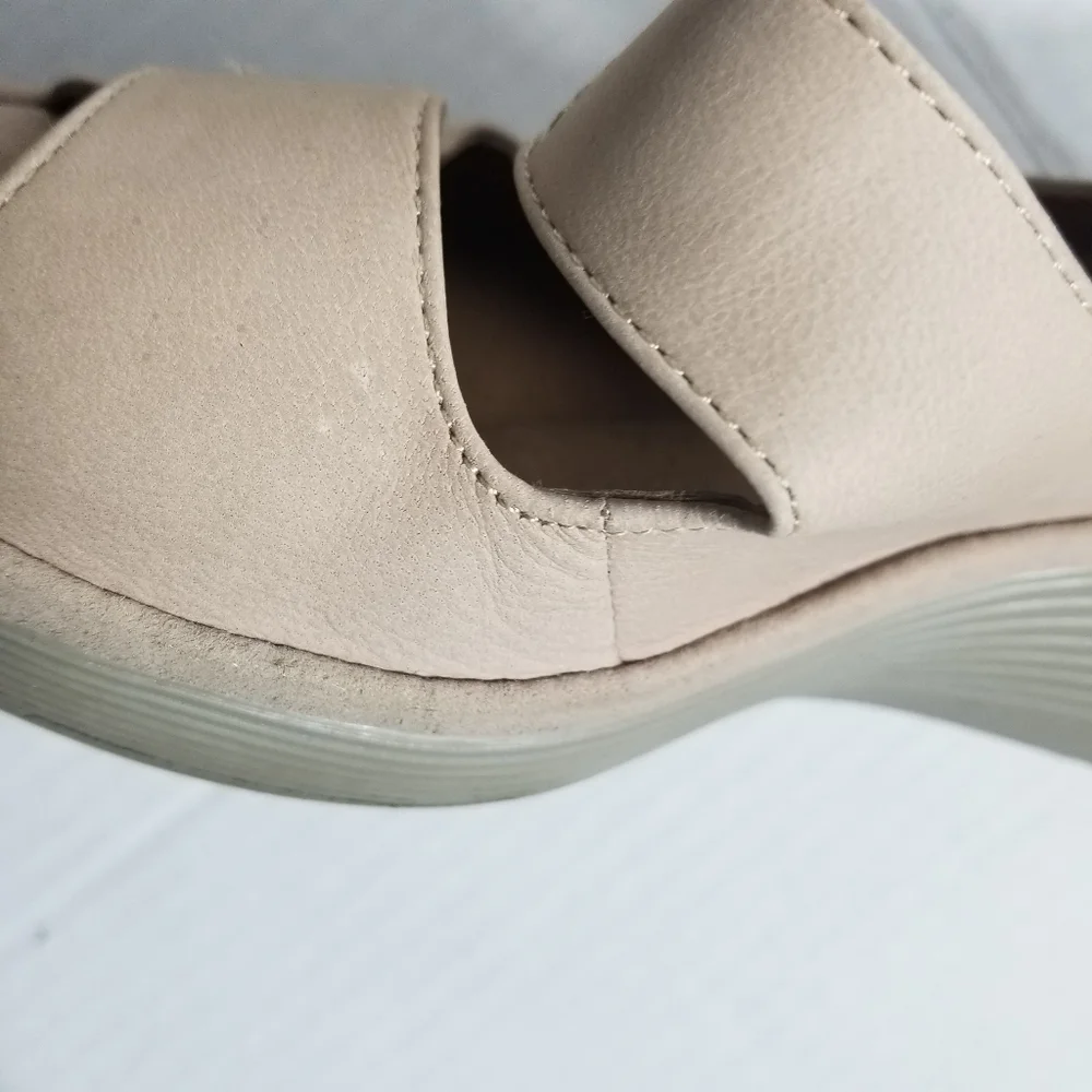 CLARKS COLLECTION SOFT CUSHION WEDGE SHOES SIZE 9